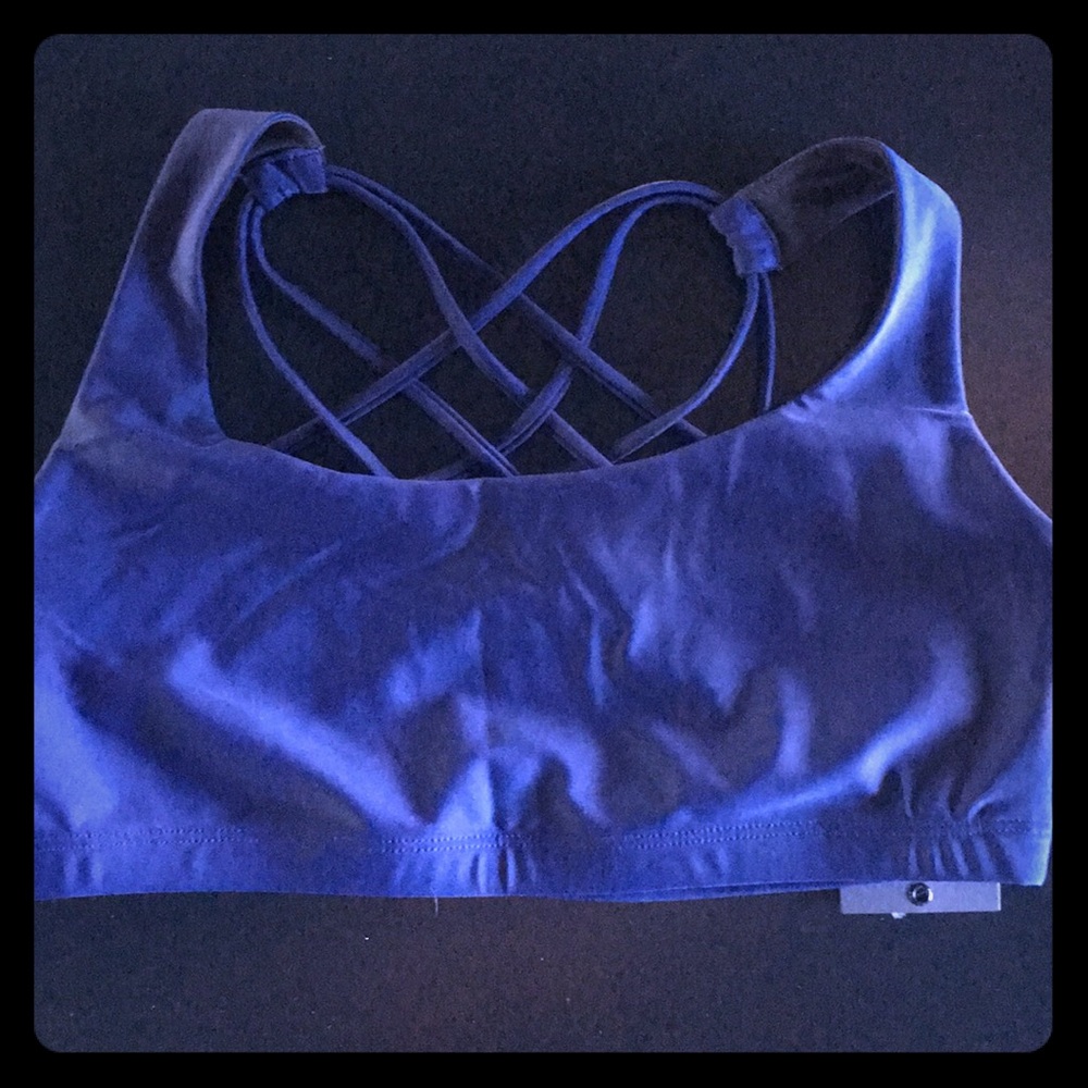 Onzie sports bra in size medium/large